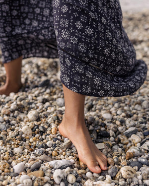 Breeze Maxi Dress - Simple Tile Faded Black